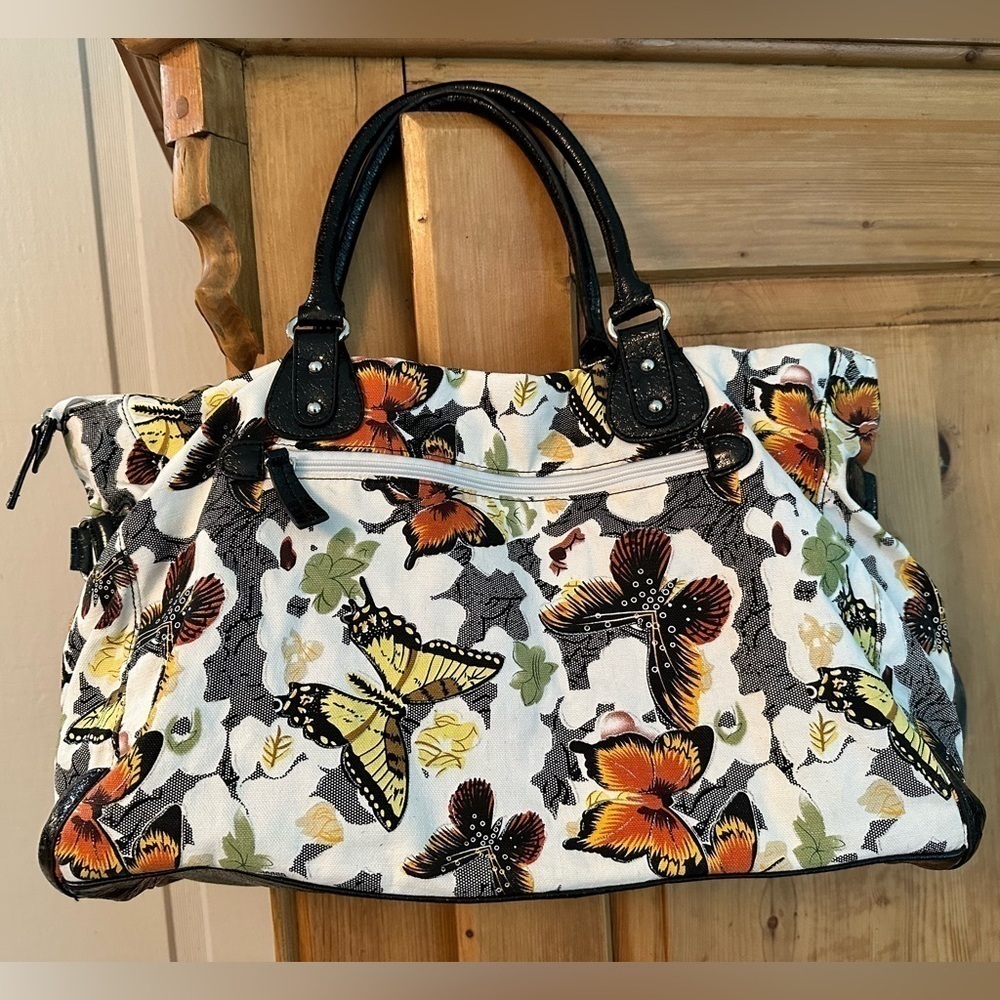 Beautiful Butterfly Overnight Travel Carpet Bag Unique Tapestry Feel - Picture 3 of 11